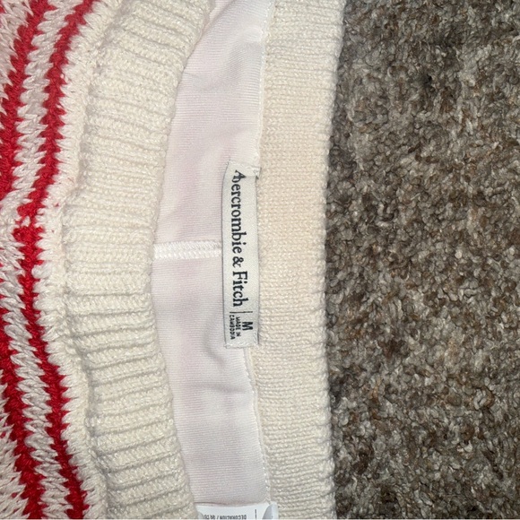 Abercrombie & Fitch Red and Cream Striped Knit Set - Picture 6 of 7